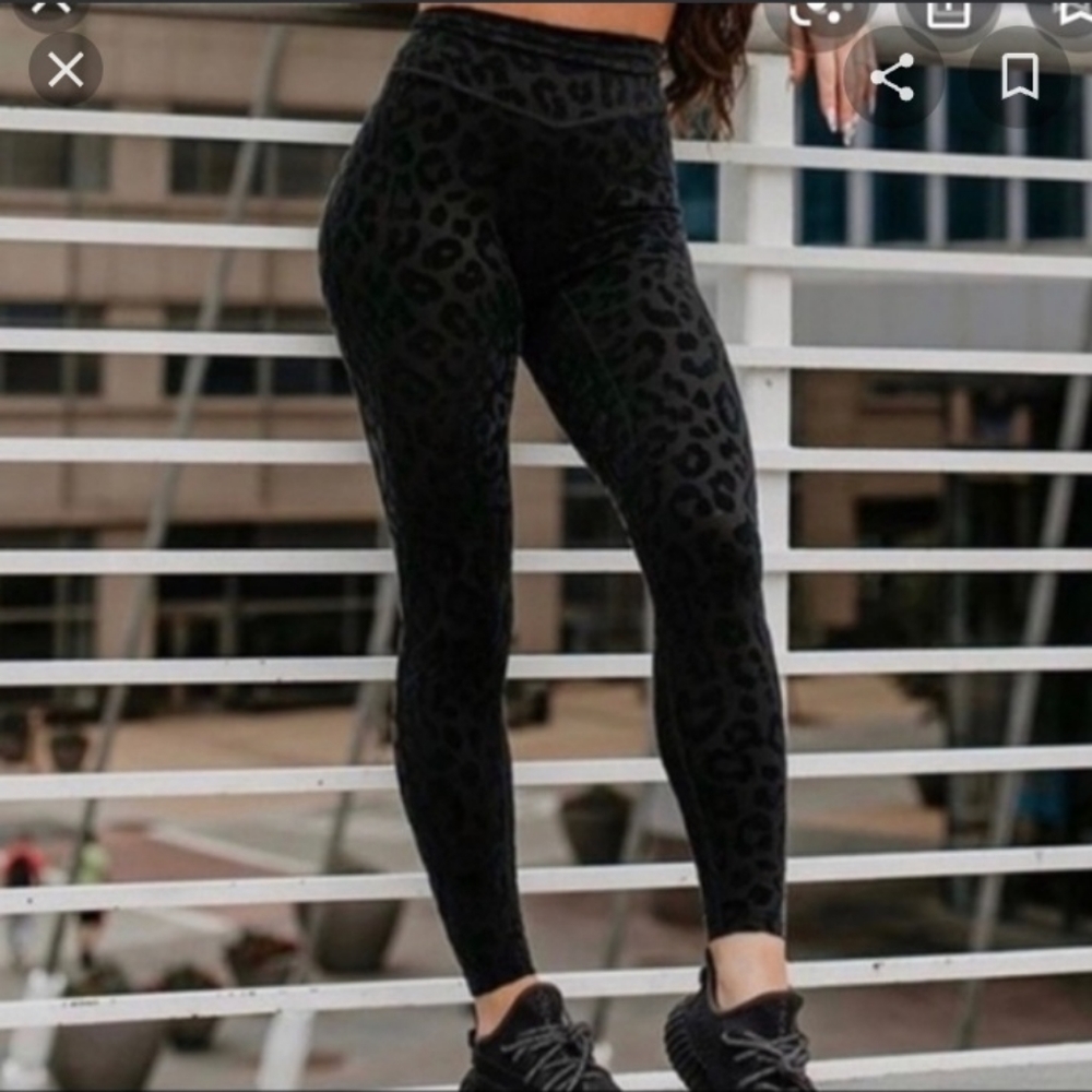 Balance Athletica size Medium